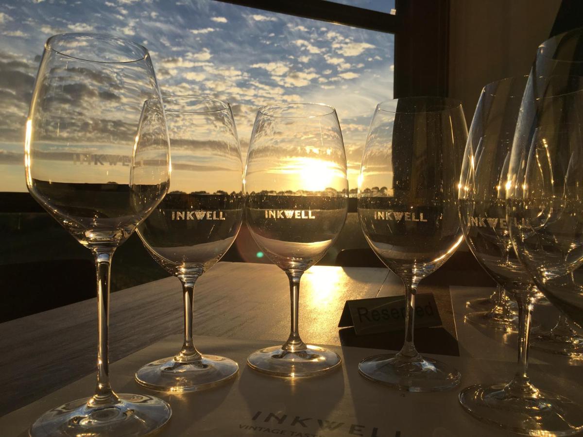 Hotel California Road At Inkwell Wines Mclaren Vale Exteriér fotografie