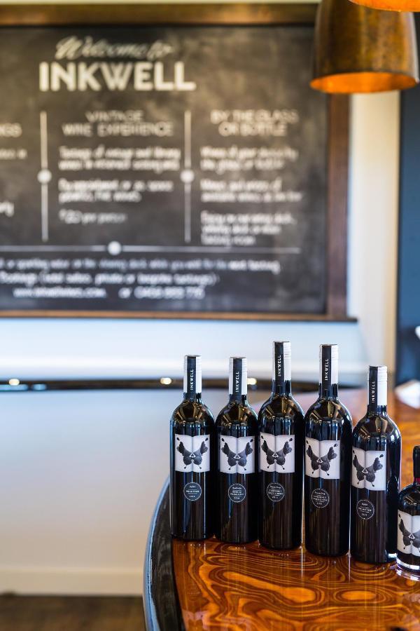 Hotel California Road At Inkwell Wines Mclaren Vale Exteriér fotografie
